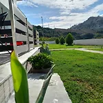 Alora House Кефалос