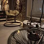 Апартаменты Alora House