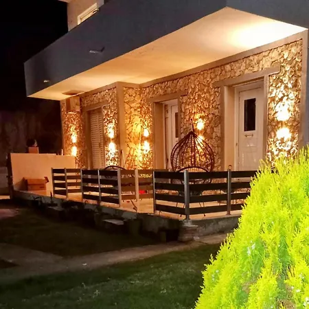 Alora House * Kéfalos