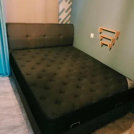 Alora House *