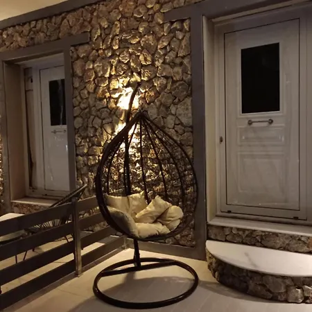 Alora House *