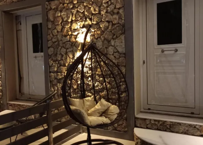 Alora House *